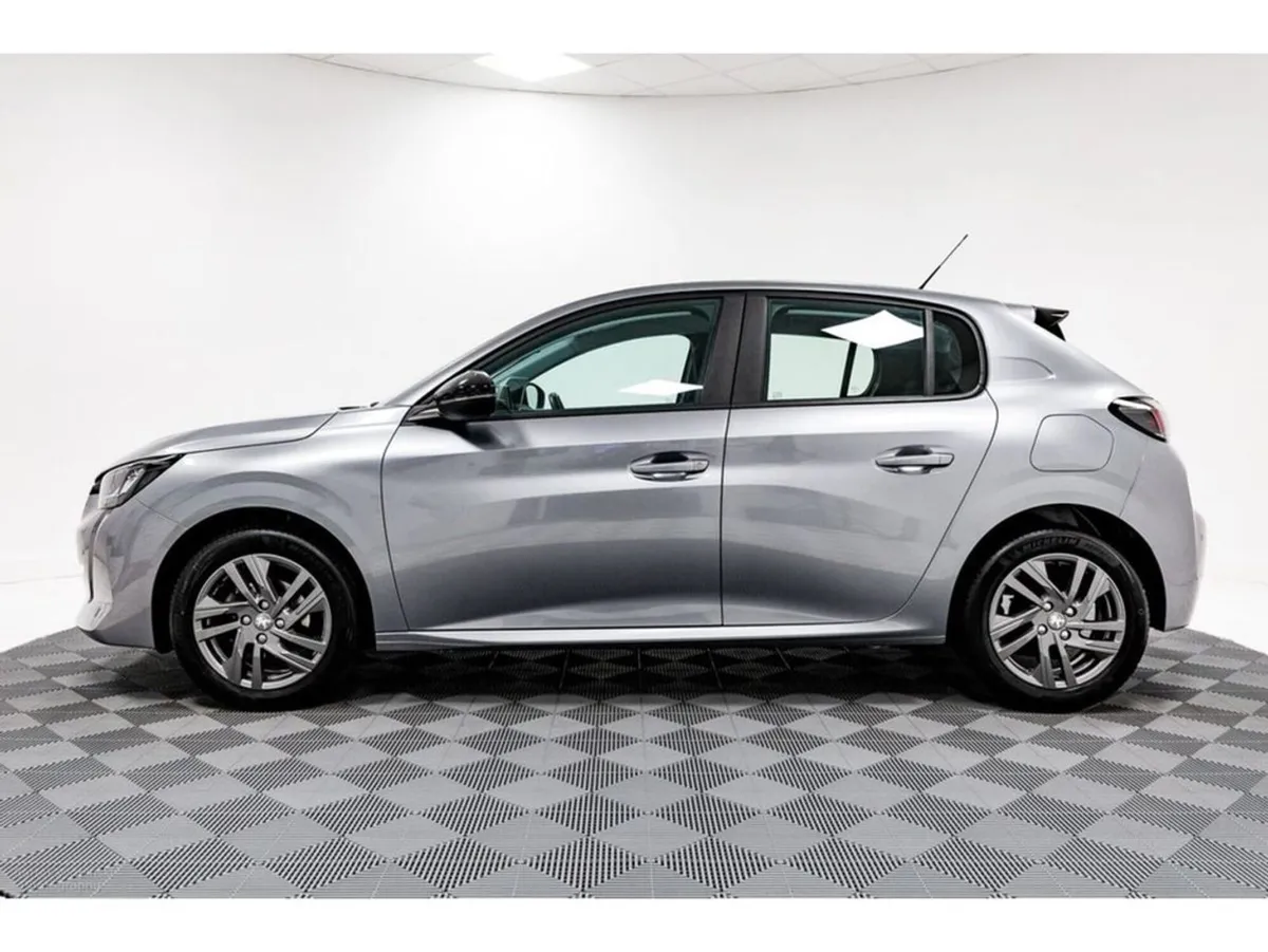 Peugeot 208 Active 1.2 Petrol 75hp - Image 4