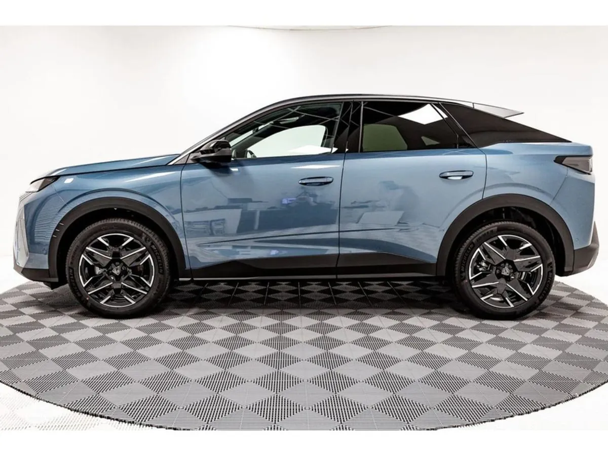 Peugeot 3008 Allure Hybrid Auto 145HP - Protectio - Image 4