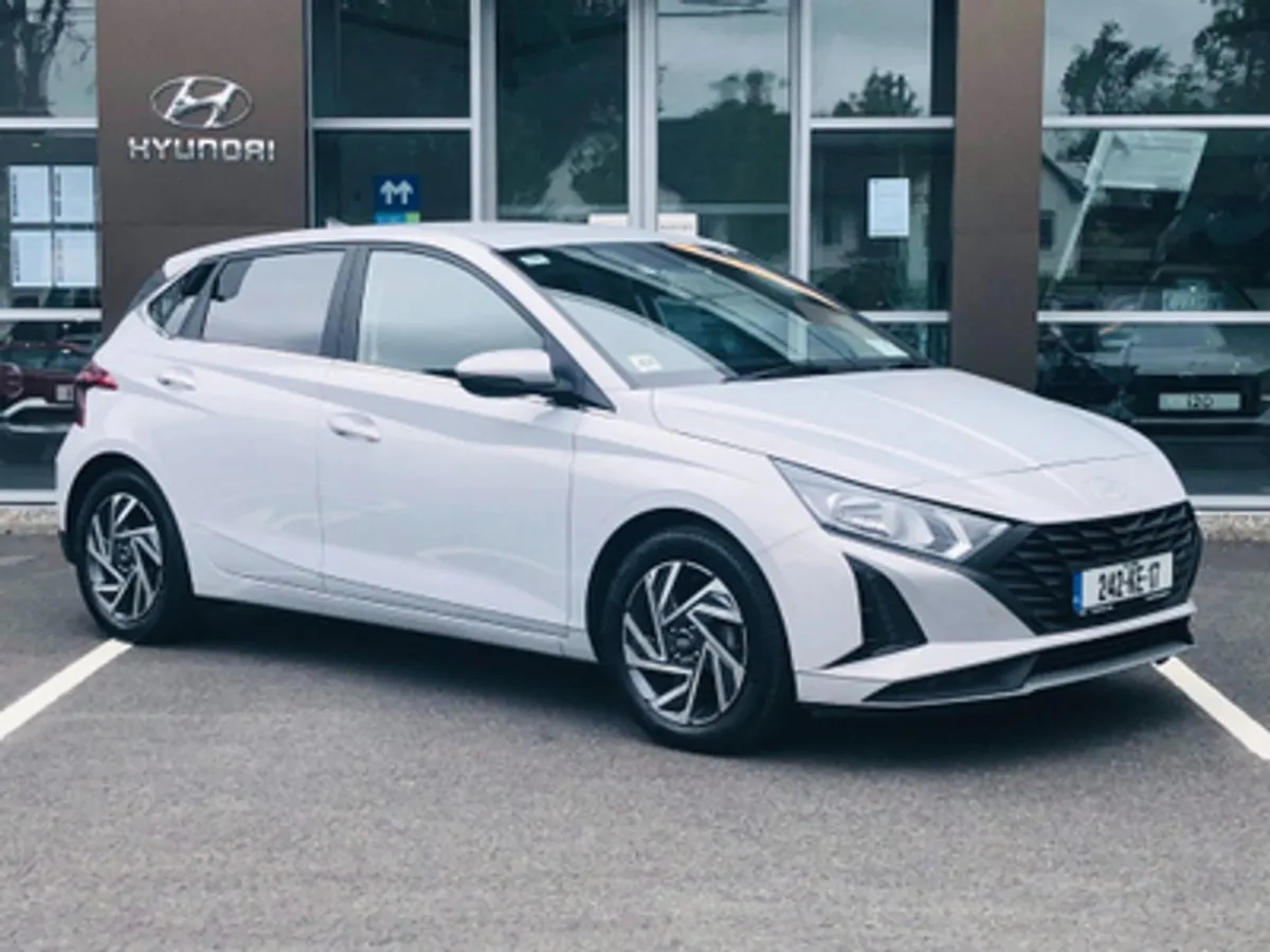 Hyundai i20 Deluxe Plus 1.2 Petrol - Image 1