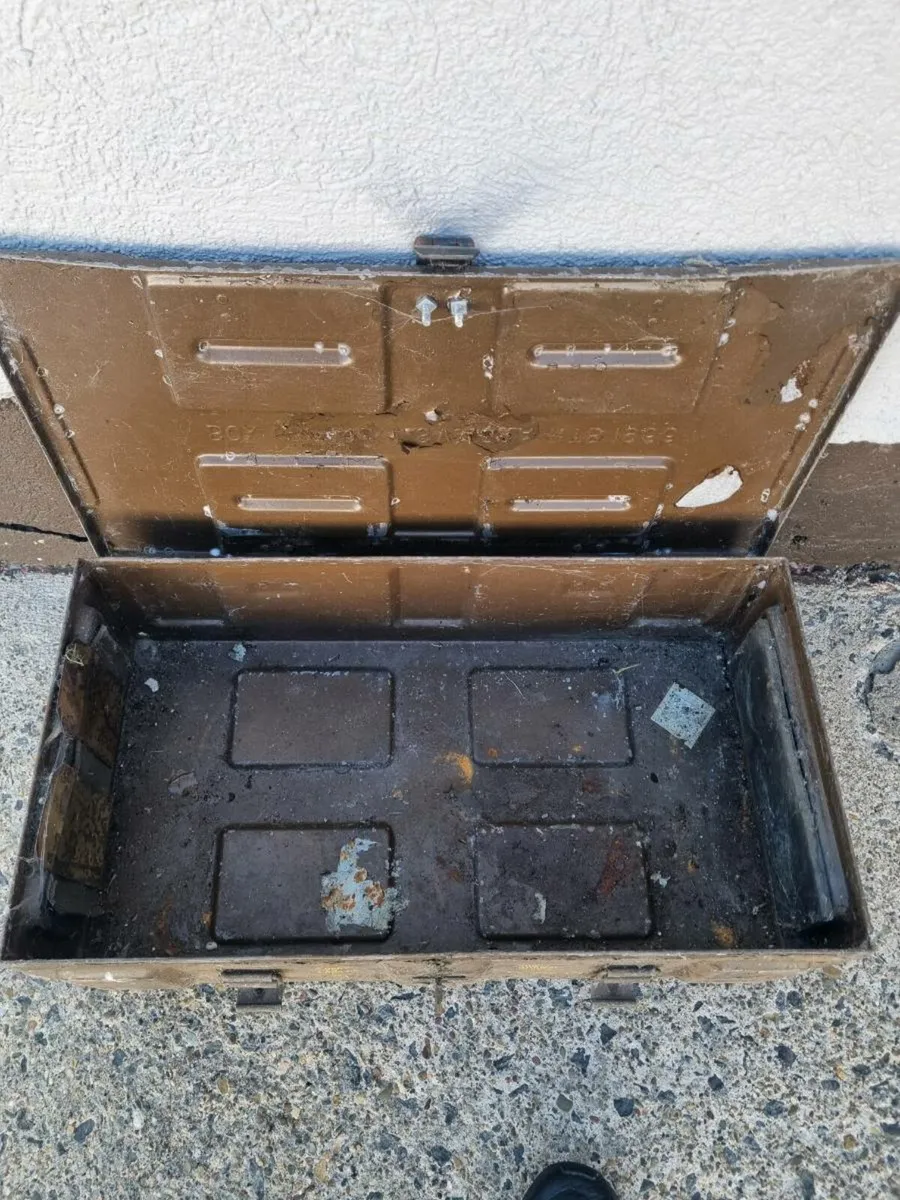 Original old military box 1940s - Image 3