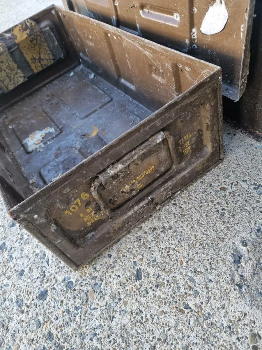 Original old military box 1940s - Image 4