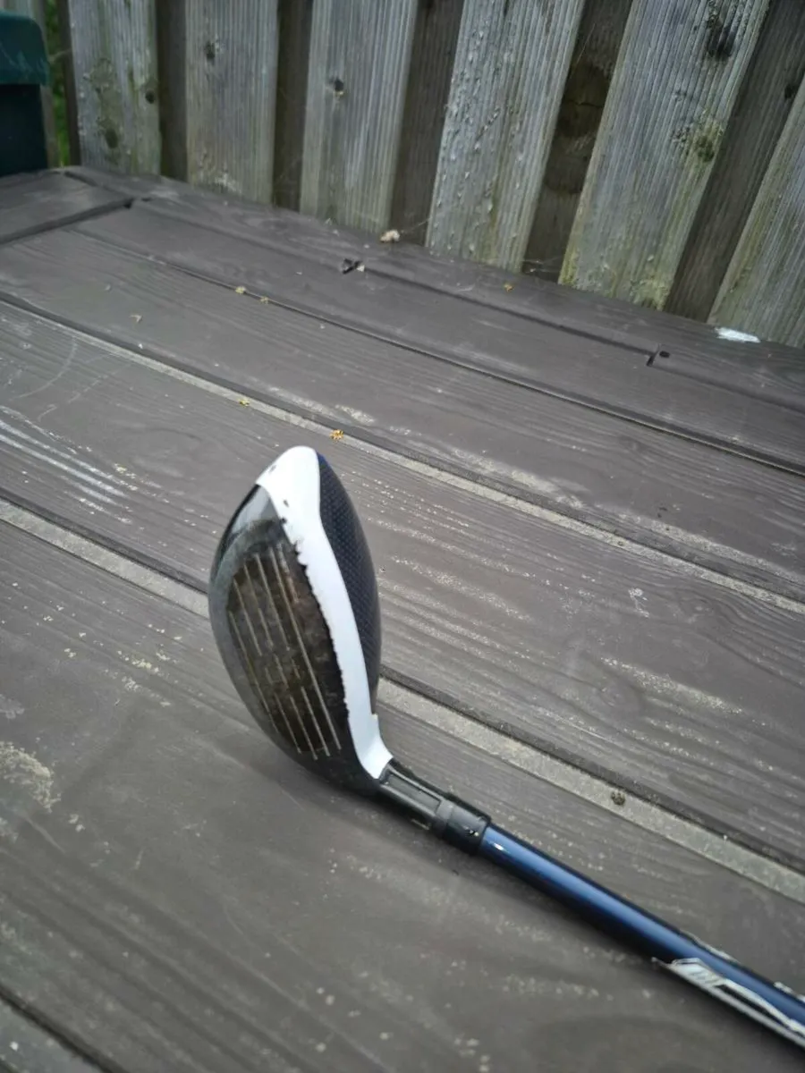 Taylormade Sim 2 rescue 4. 22 degree - Image 3