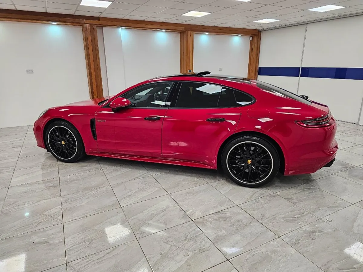 Porsche Panamera Low Miles // Huge Spec - Image 4