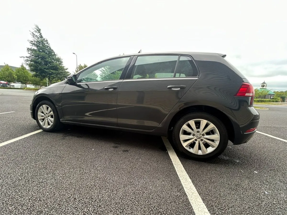 Volkswagen Golf Comfortline 1.0 TSI Manual 6speed - Image 3