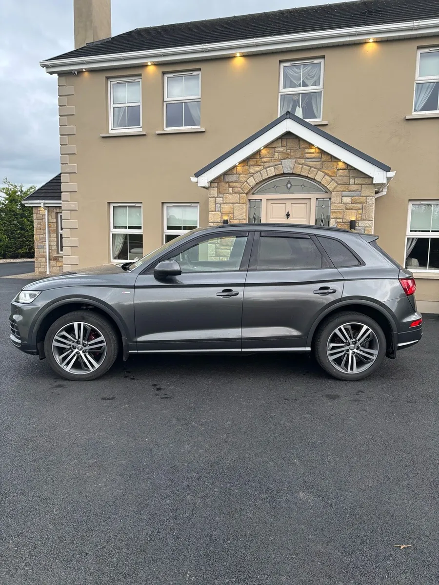 Audi Q5 Sline HIGH SPEC - Image 3