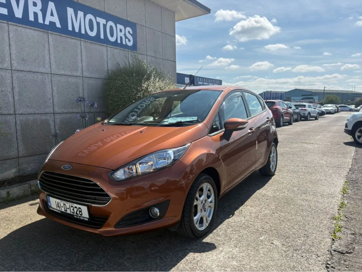 Ford Fiesta Zetec 1.0 Petrol //low Miles// - Image 4