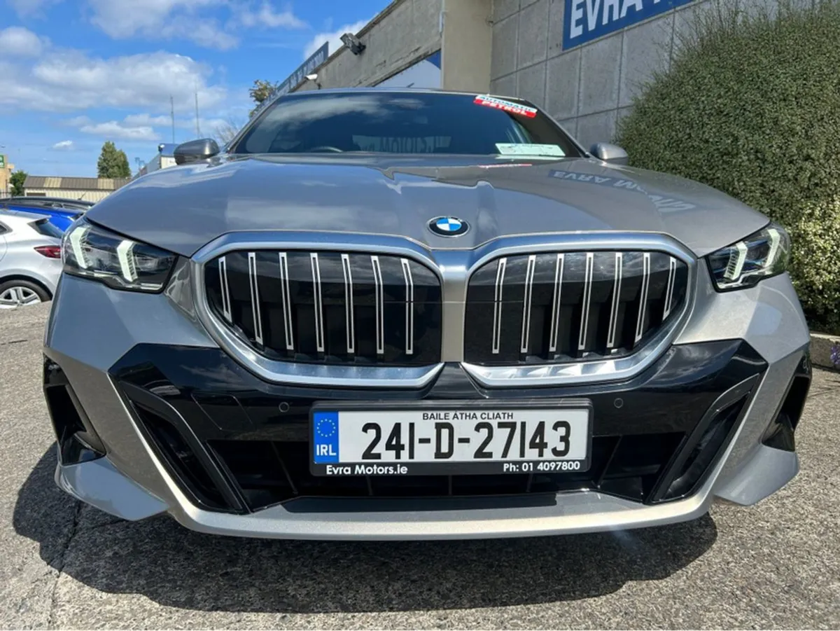 BMW 5 Series 520i M-sport 2.0 Petrol Automatic // - Image 2