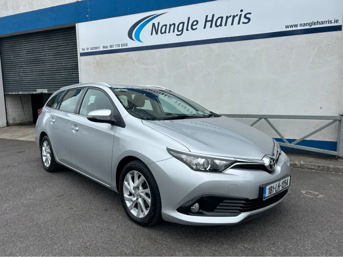 Toyota Auris 1.4 D-4d Luna . Finance Available. T - Image 3