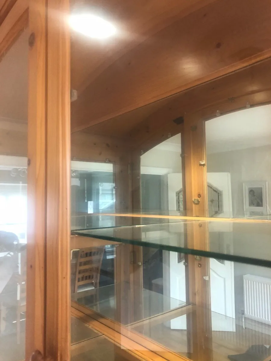 Cabinet - Image 3