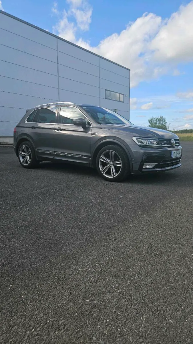 Volkswagen Tiguan R-Line - Image 1