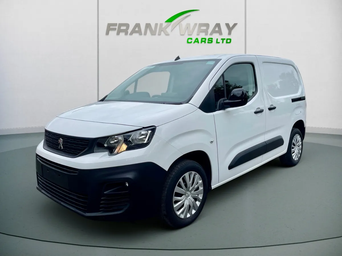 2022 PEUGEOT PARTNER 100 BHP**NO VAT**FSH**MINT** - Image 1