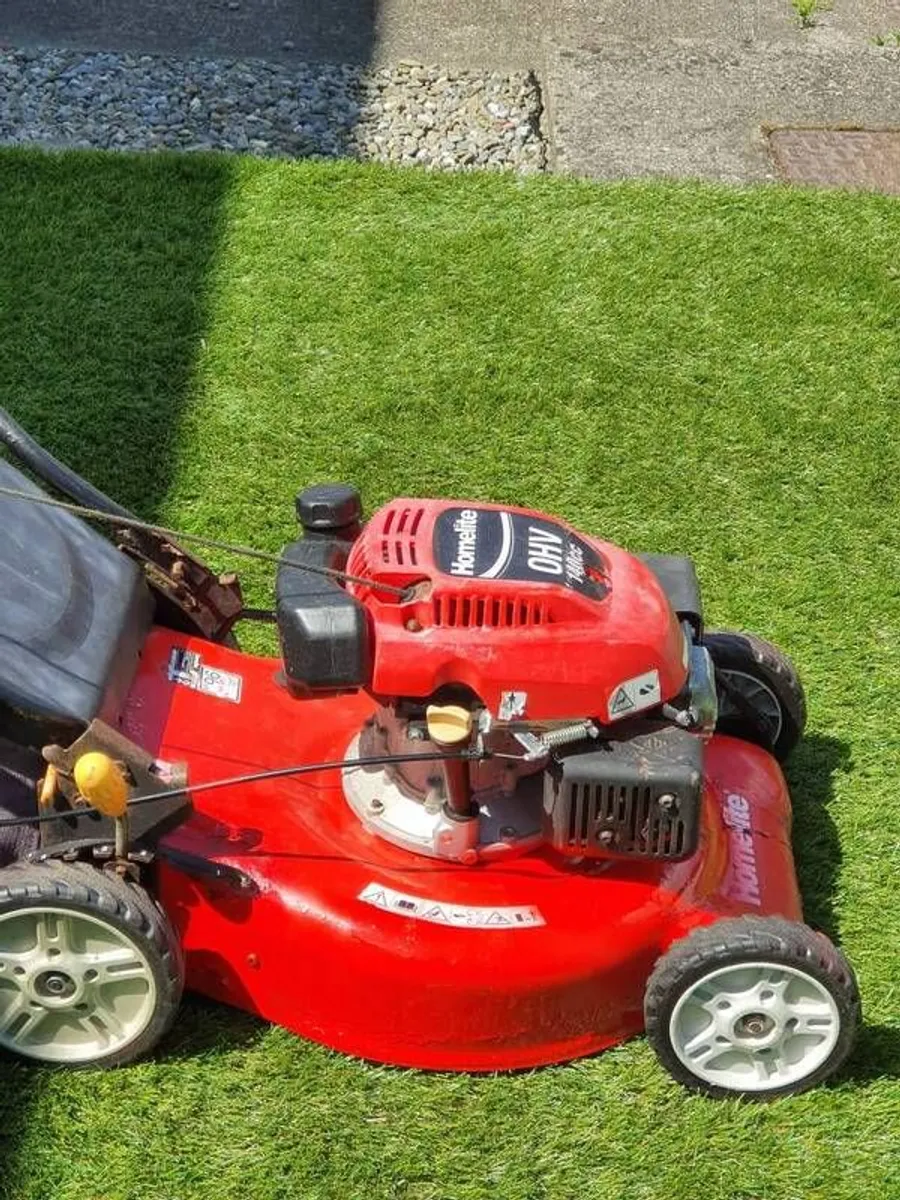 petrol lawn mower - Image 3