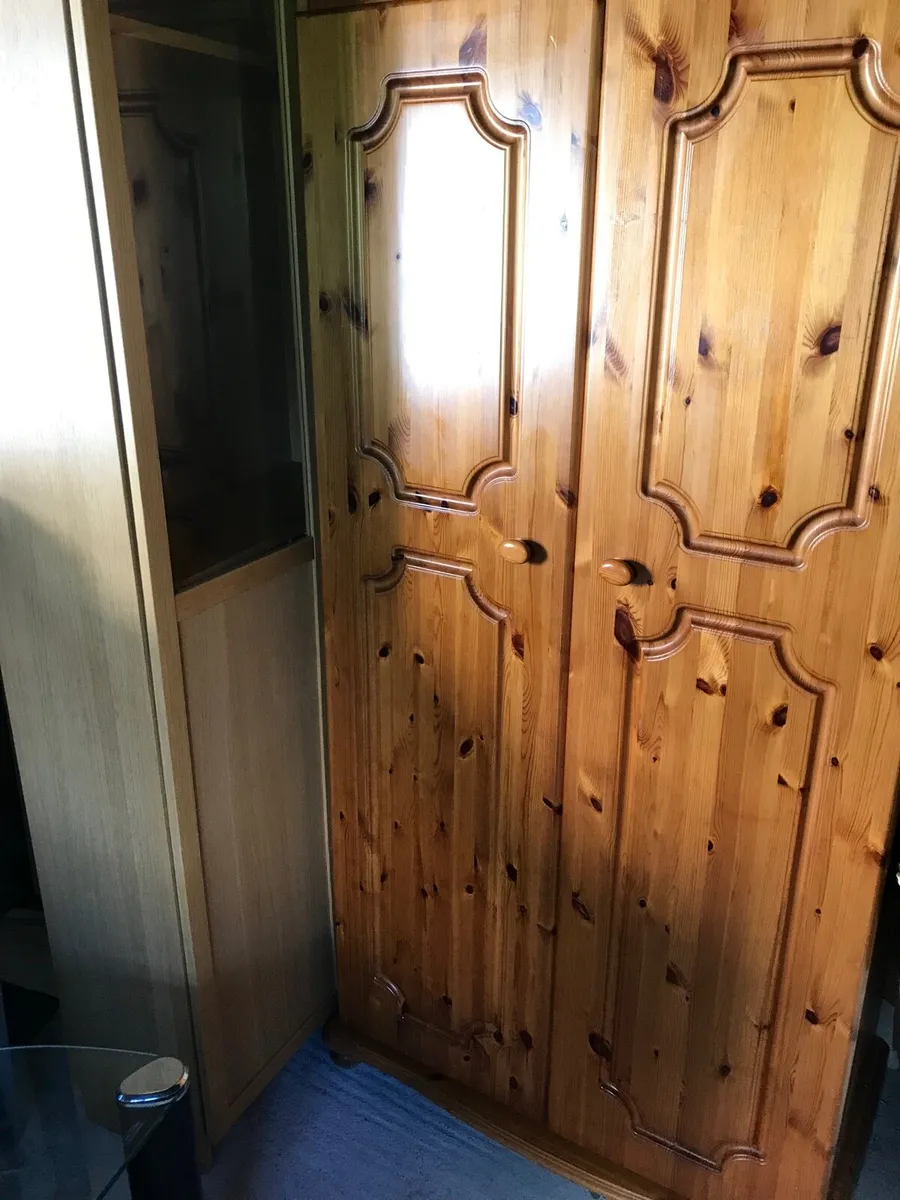 Solid Pine double wardrobe - Image 3