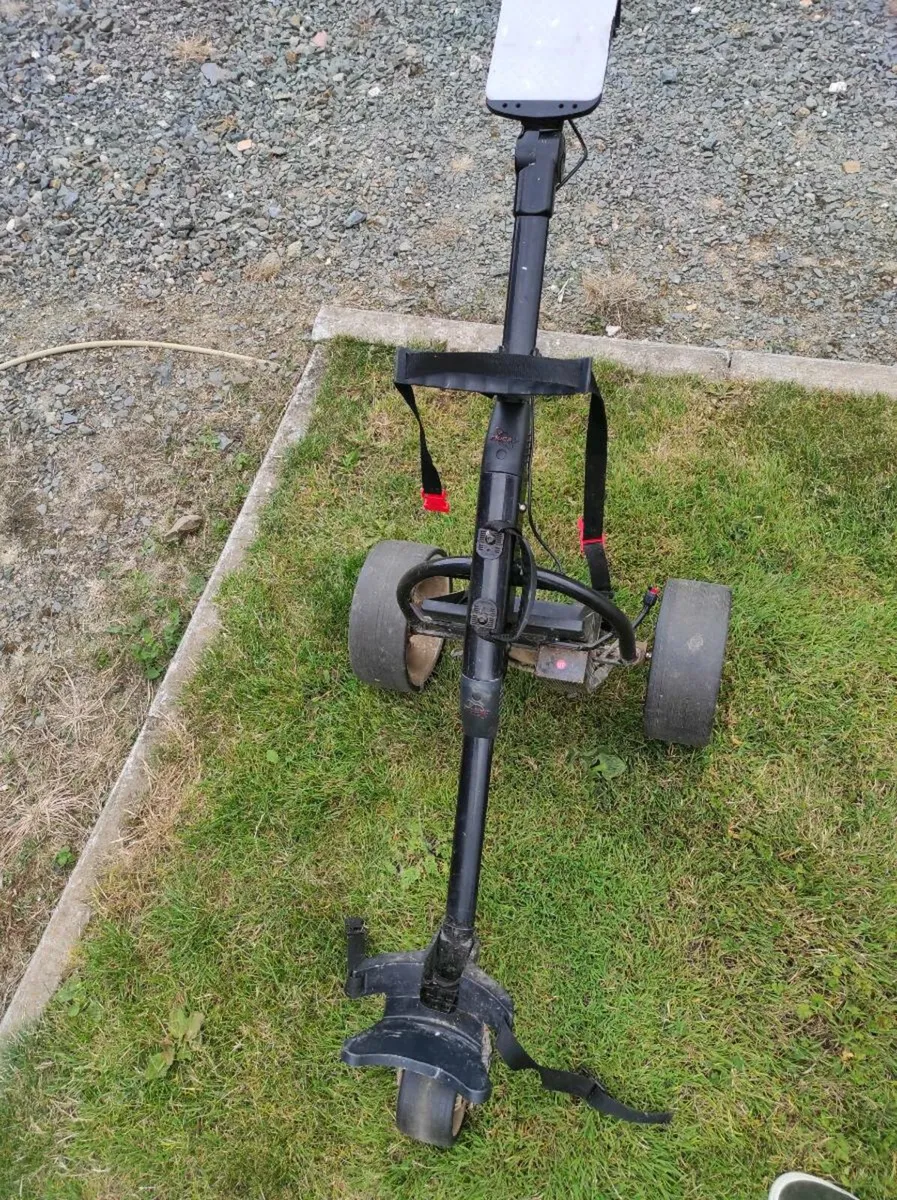 Golf trolleys, batteries and chargers - Image 1
