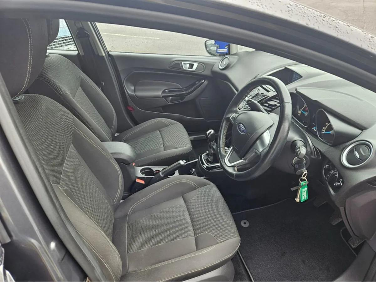 Ford Fiesta Titanium 1.0 65ps M5 4DR - Image 4