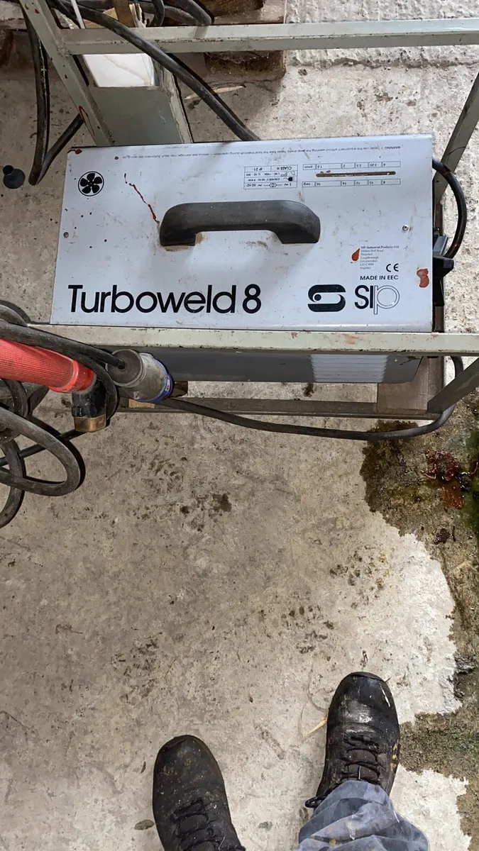 Welder - Image 1