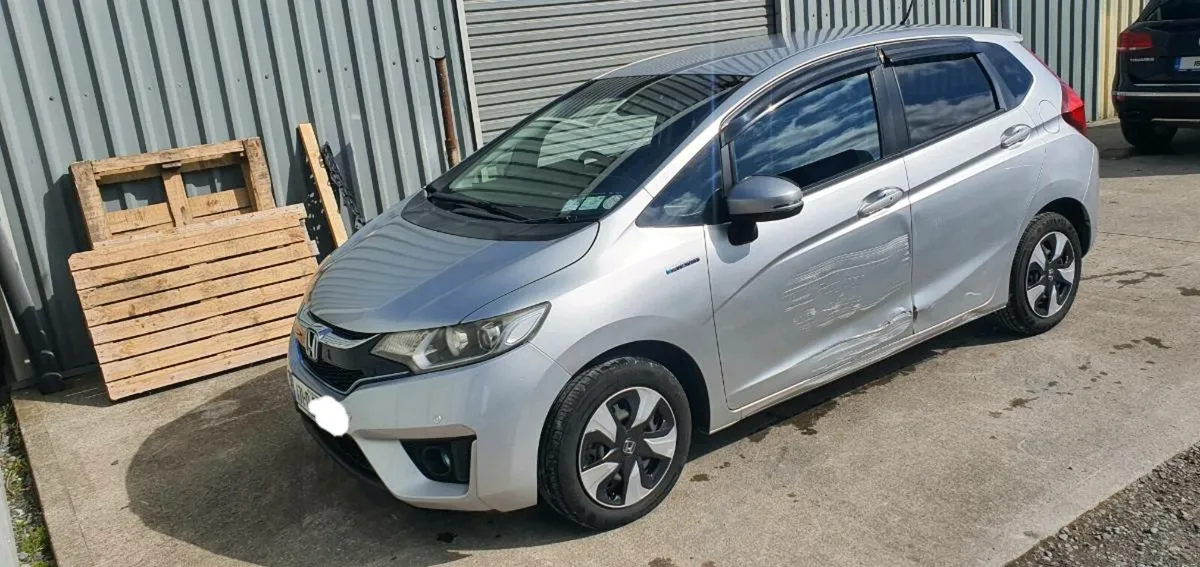 171 HONDA FIT HYBRID - Image 3