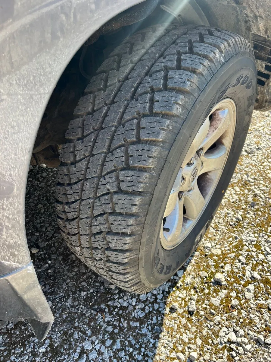 Land cruiser - Image 2