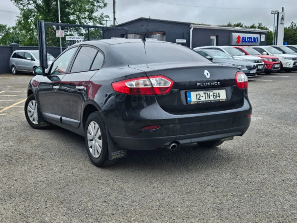 Renault Fluence Expression 1.5 DCI 90 4DR - Image 2