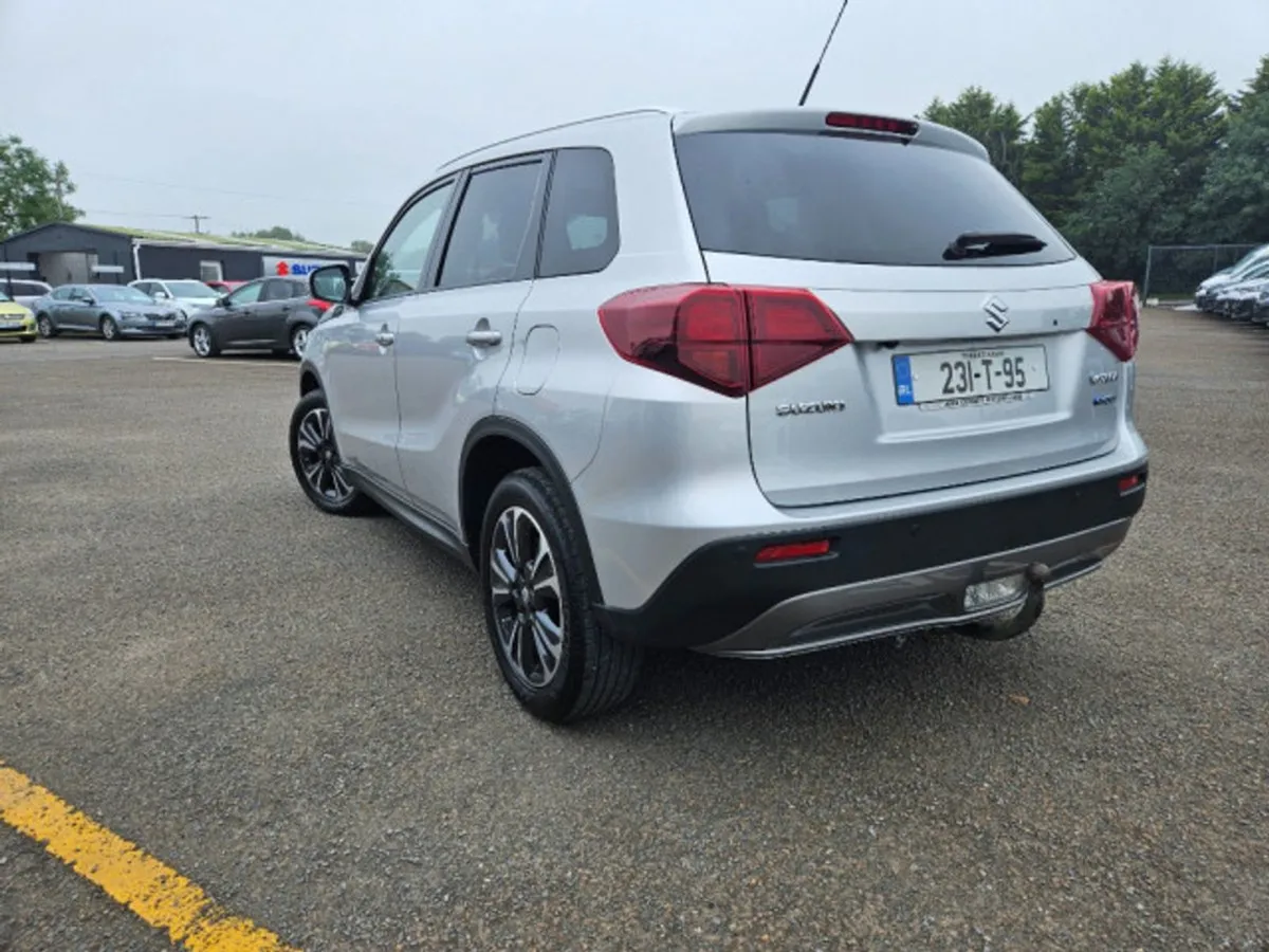 Suzuki Vitara 4x4 SZ5 Allgrip - Image 2