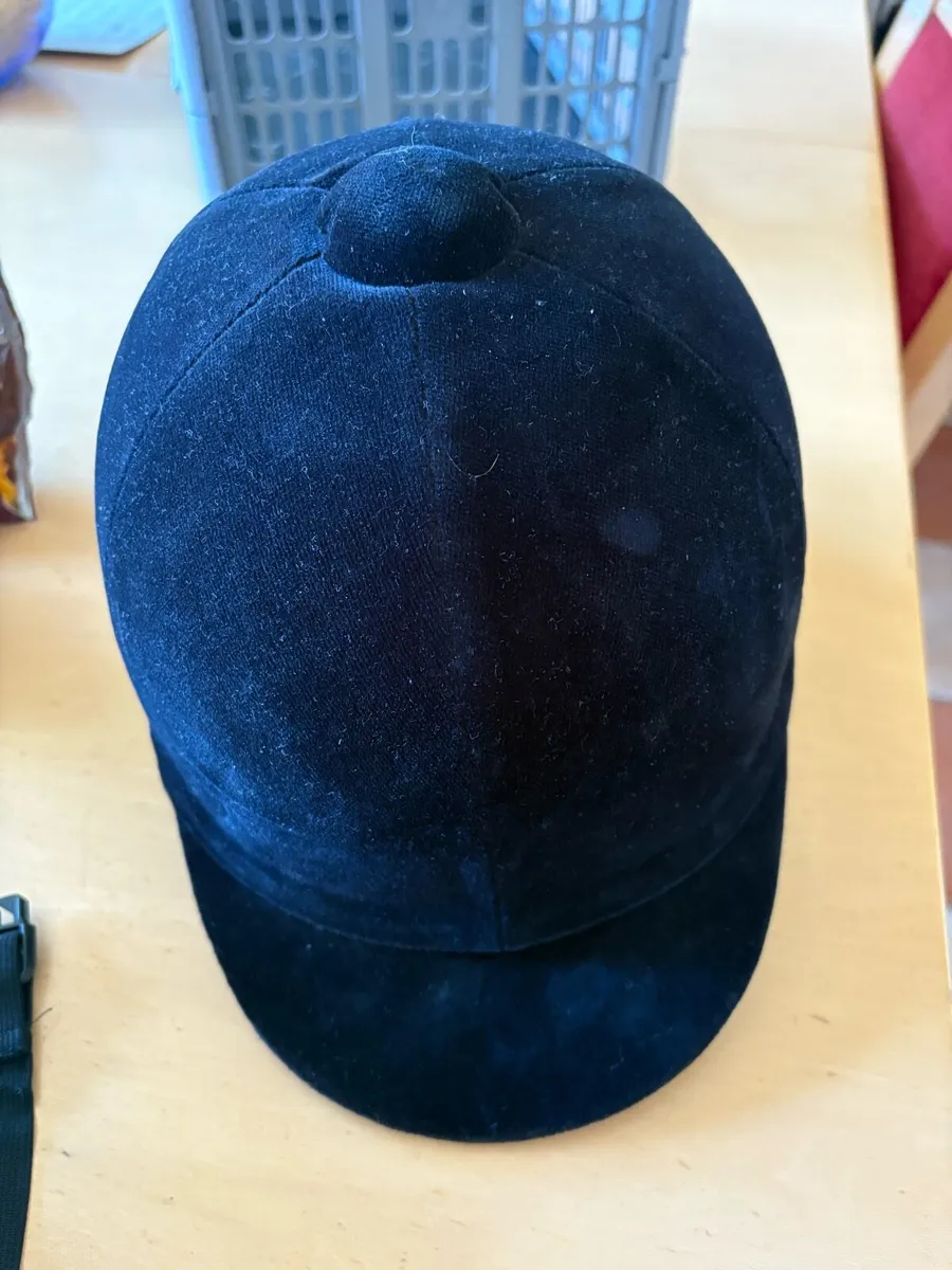 Horseriding helmet - Image 2