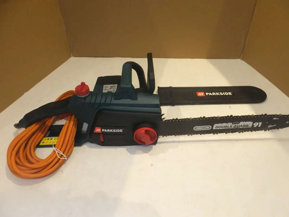 electric chainsaw - Image 1