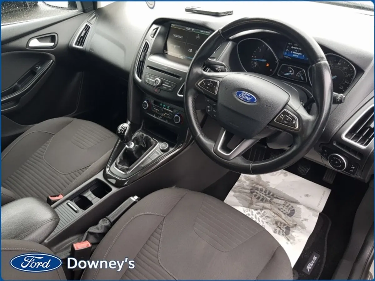 Ford Focus 1.5 Tdci 120PS Titanium Powershift - Image 4