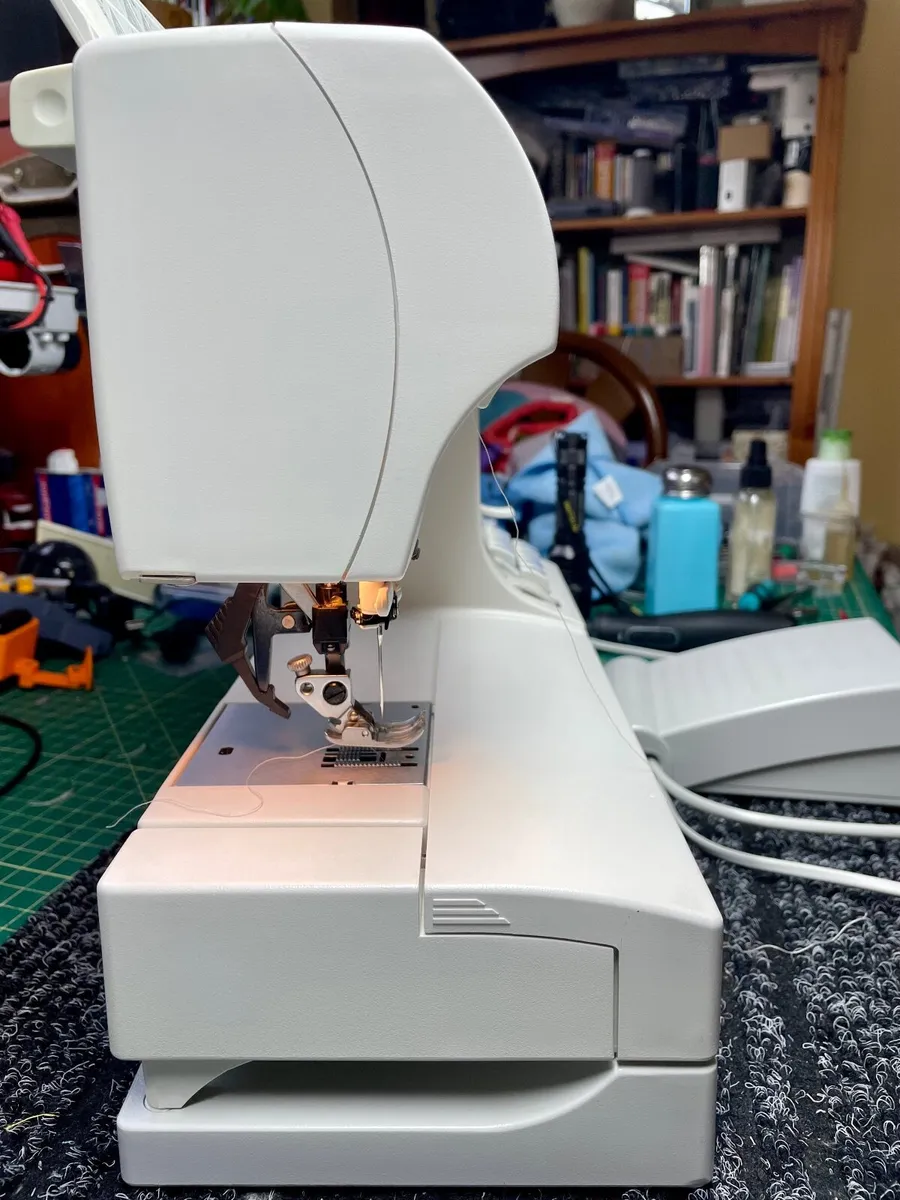 Pfaff 6150 Heavy Duty Sewing Machine - Serviced - Image 4