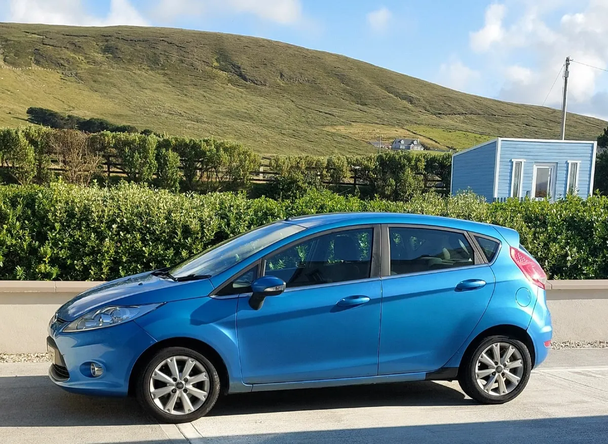 Ford Fiesta 2010 New test - Image 1