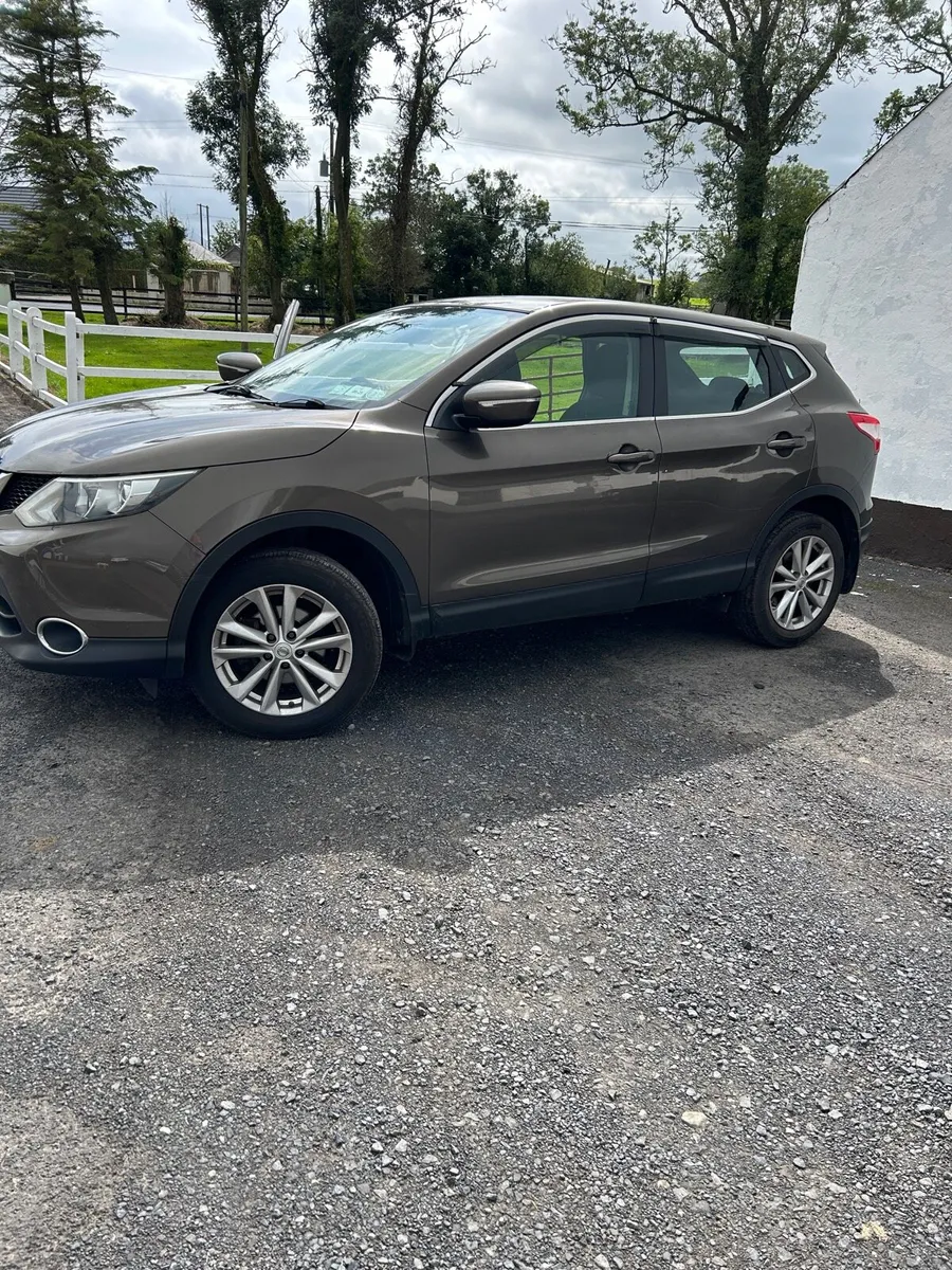 141 Nissan Qashqai - Image 1