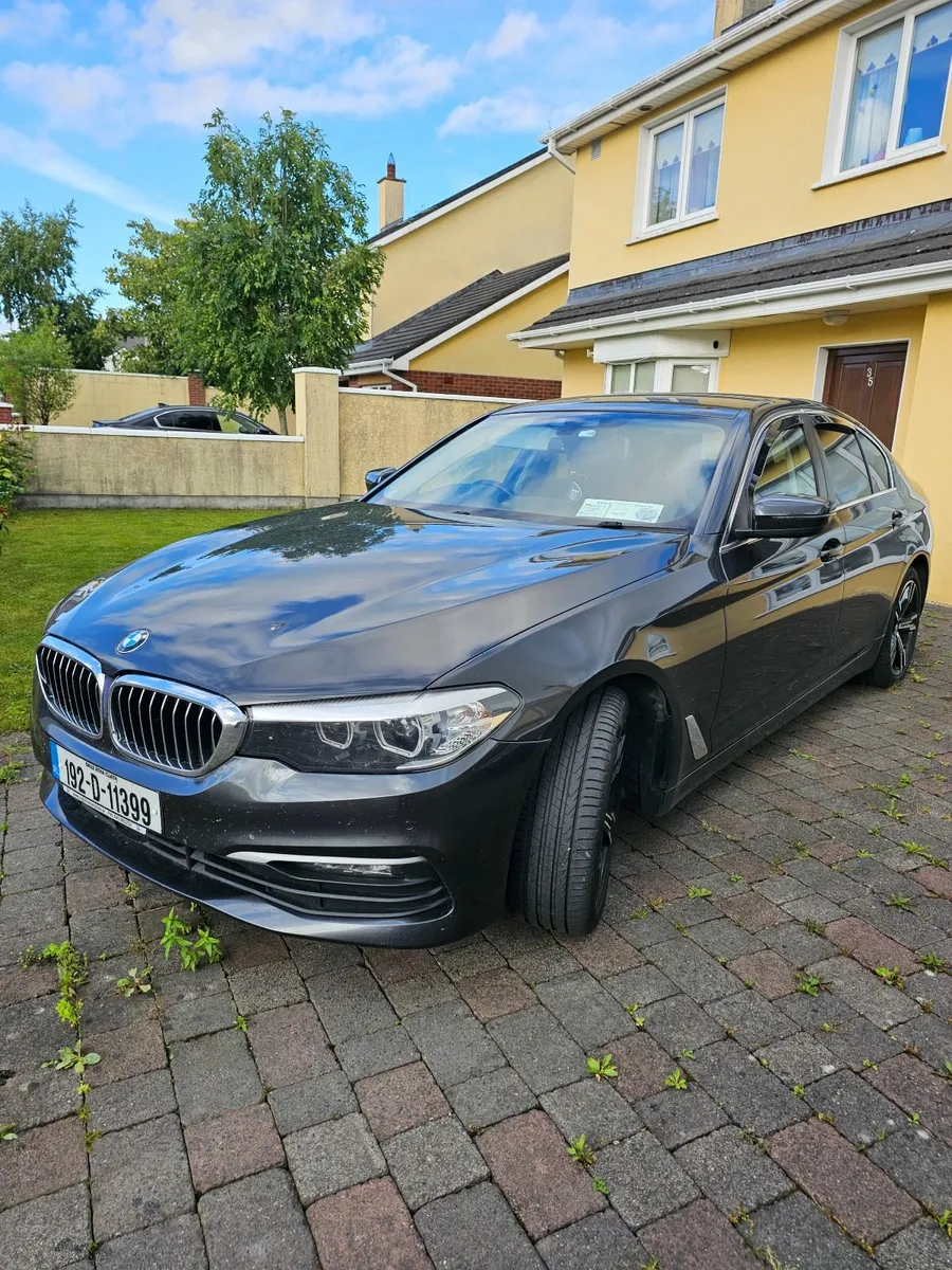 BMW 5-Series 2019 - Image 1