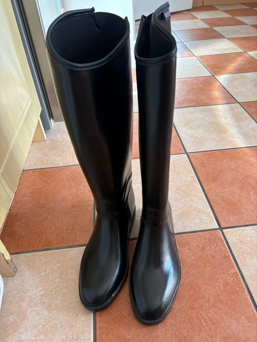Horseriding boots - Image 1