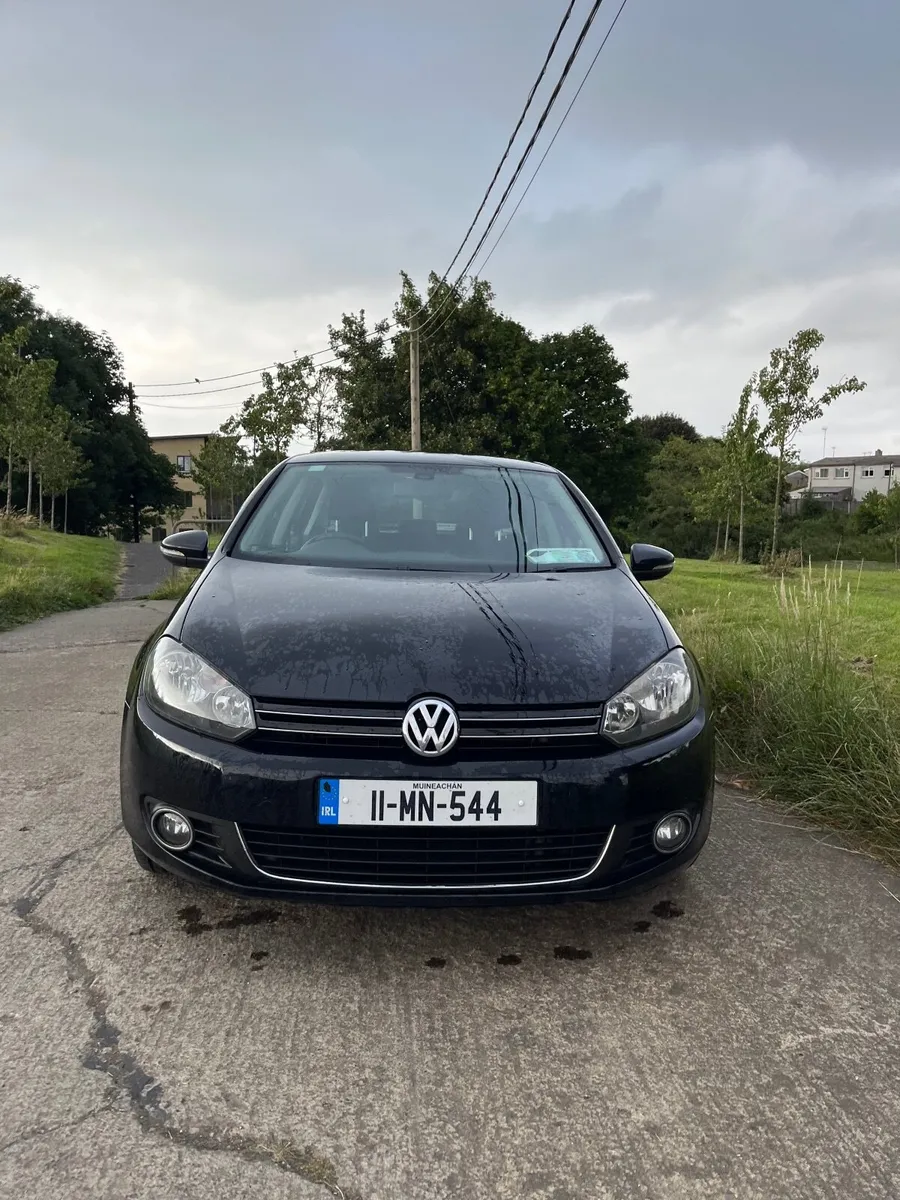 Volkswagen Golf 2011 - Image 2