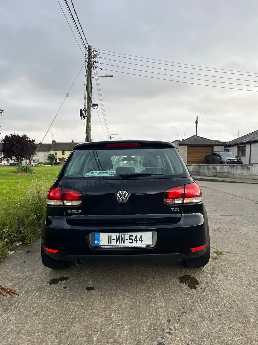 Volkswagen Golf 2011 - Image 3