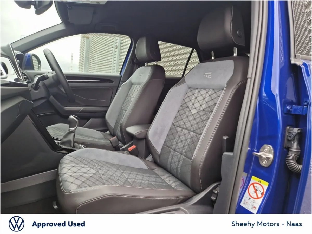 Volkswagen T-Roc R-line 2.0tdi  Rear Camera - Image 4