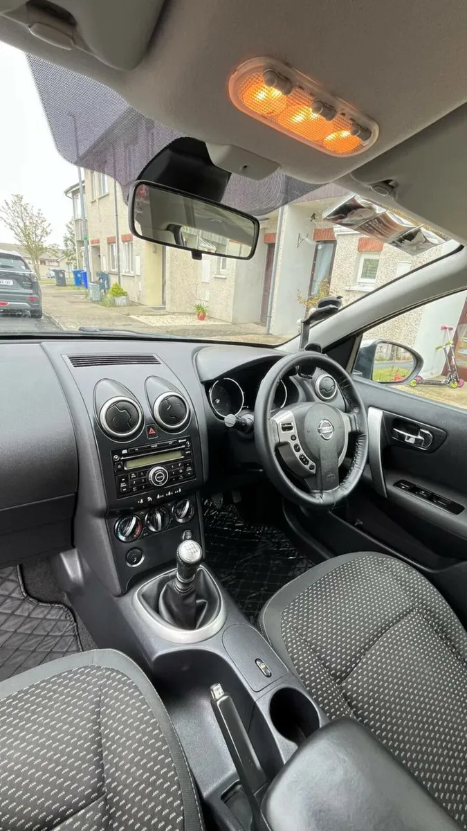 Nissan Qashqai 2010 - Image 4