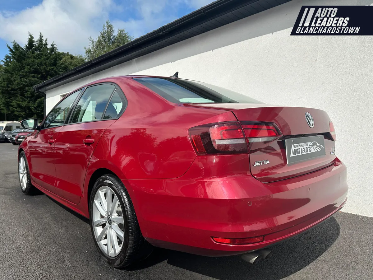 VOLKSWAGEN JETTA 2.0 TDI DSG SE BMT 110PS AUTO - Image 4