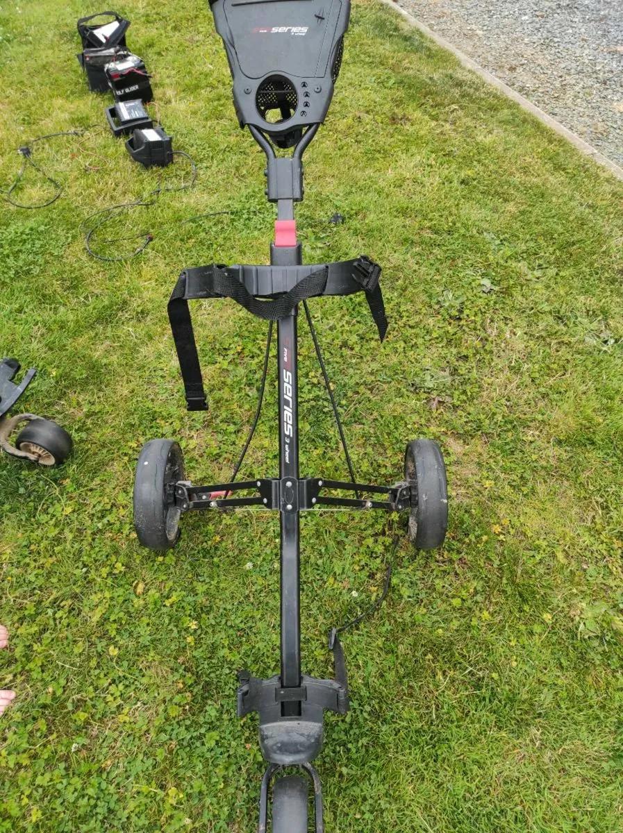 Golf push trolley - Image 1