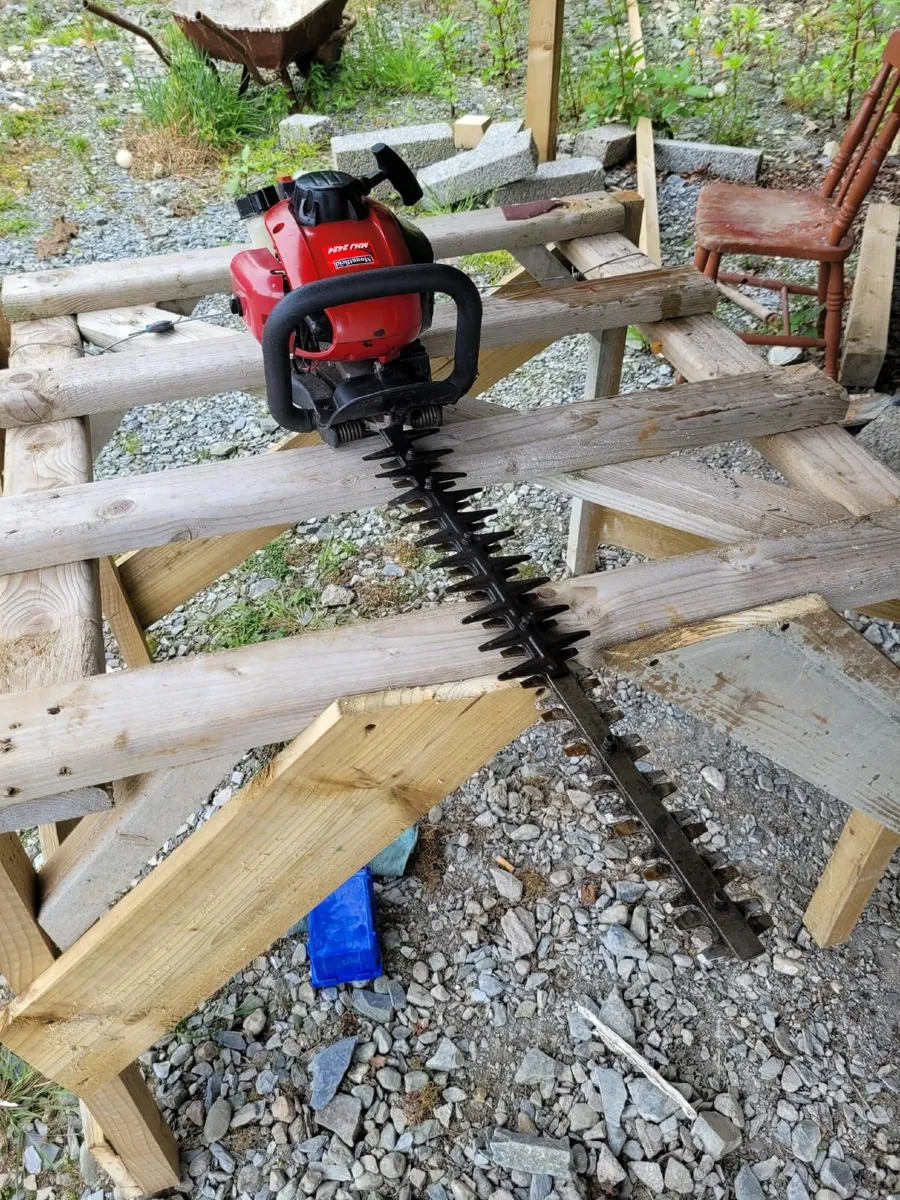 Mountfield hedge cutter - Image 1