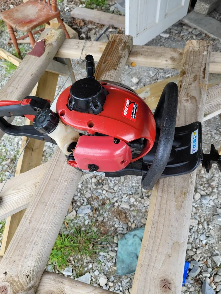 Mountfield hedge cutter - Image 2