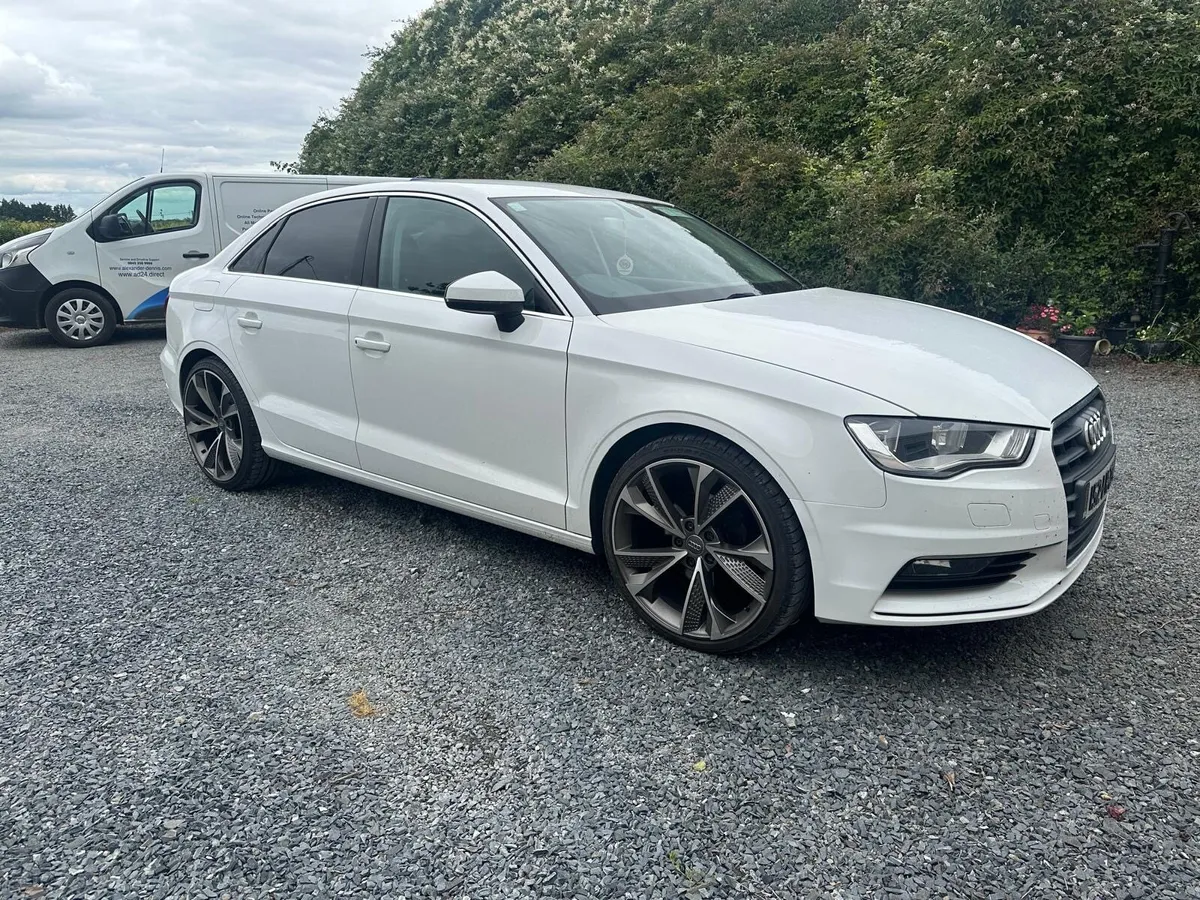 Car - Image 2