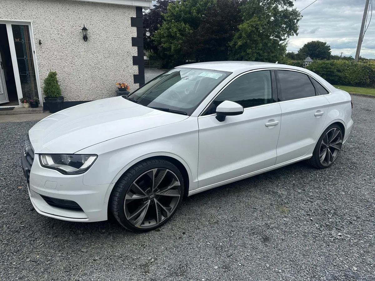Car - Image 3