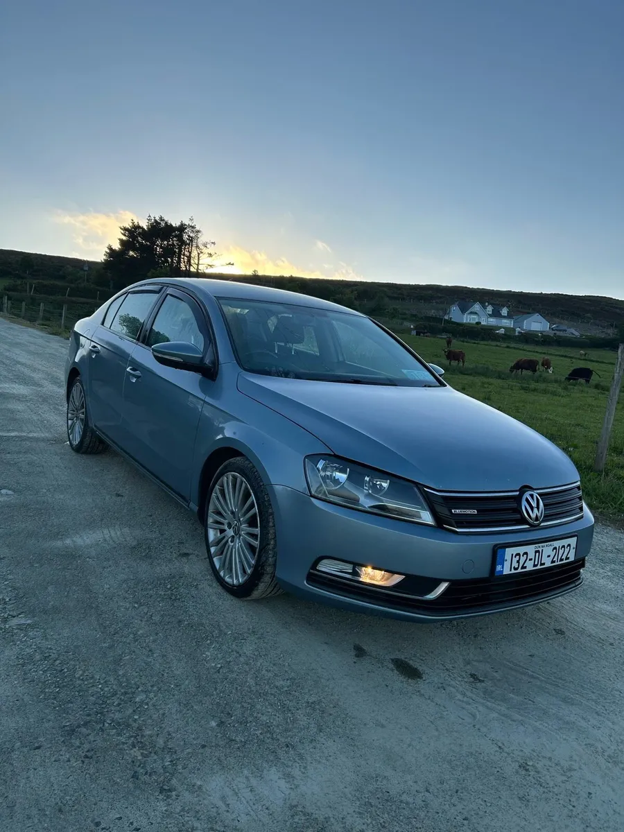VW PASSAT - Image 2