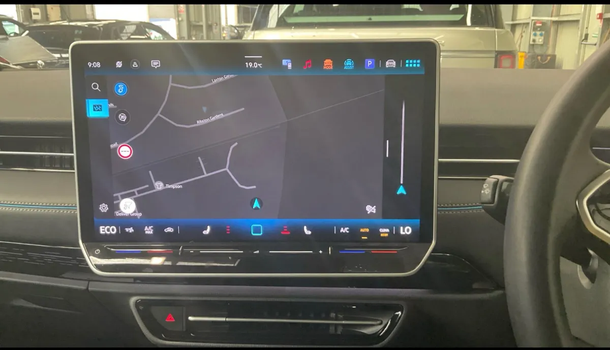2024 Volkswagen ID7 Pro Plus 77KWH - Image 3