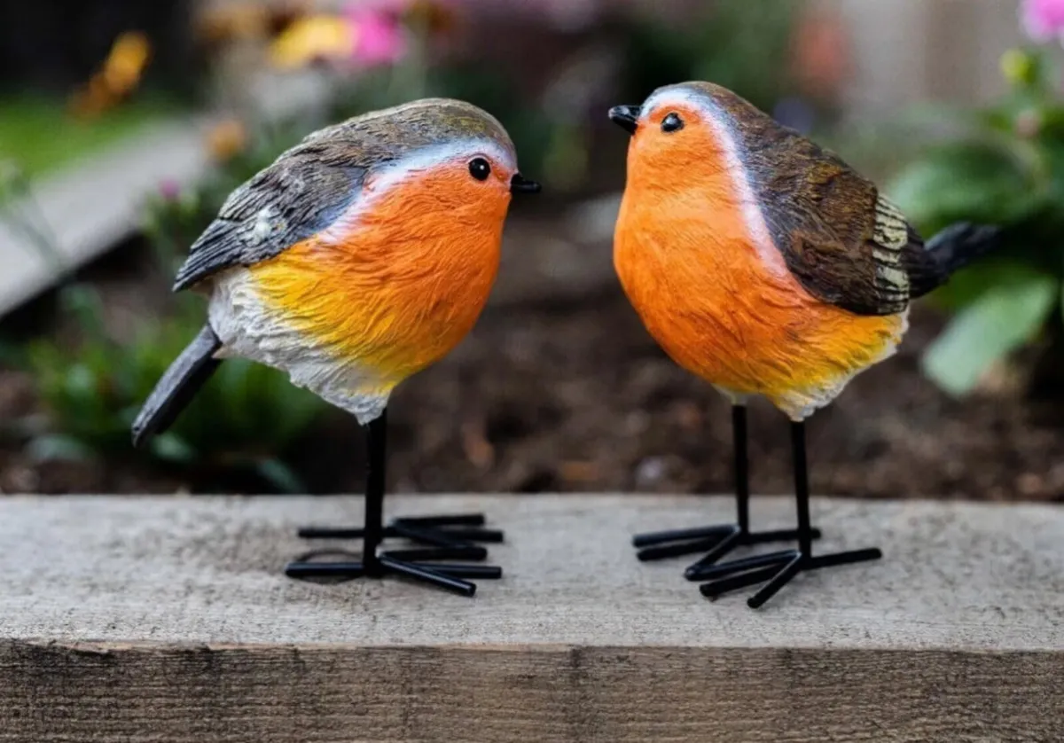 2 x Robins Bird Set Garden Ornaments NEW - Image 2