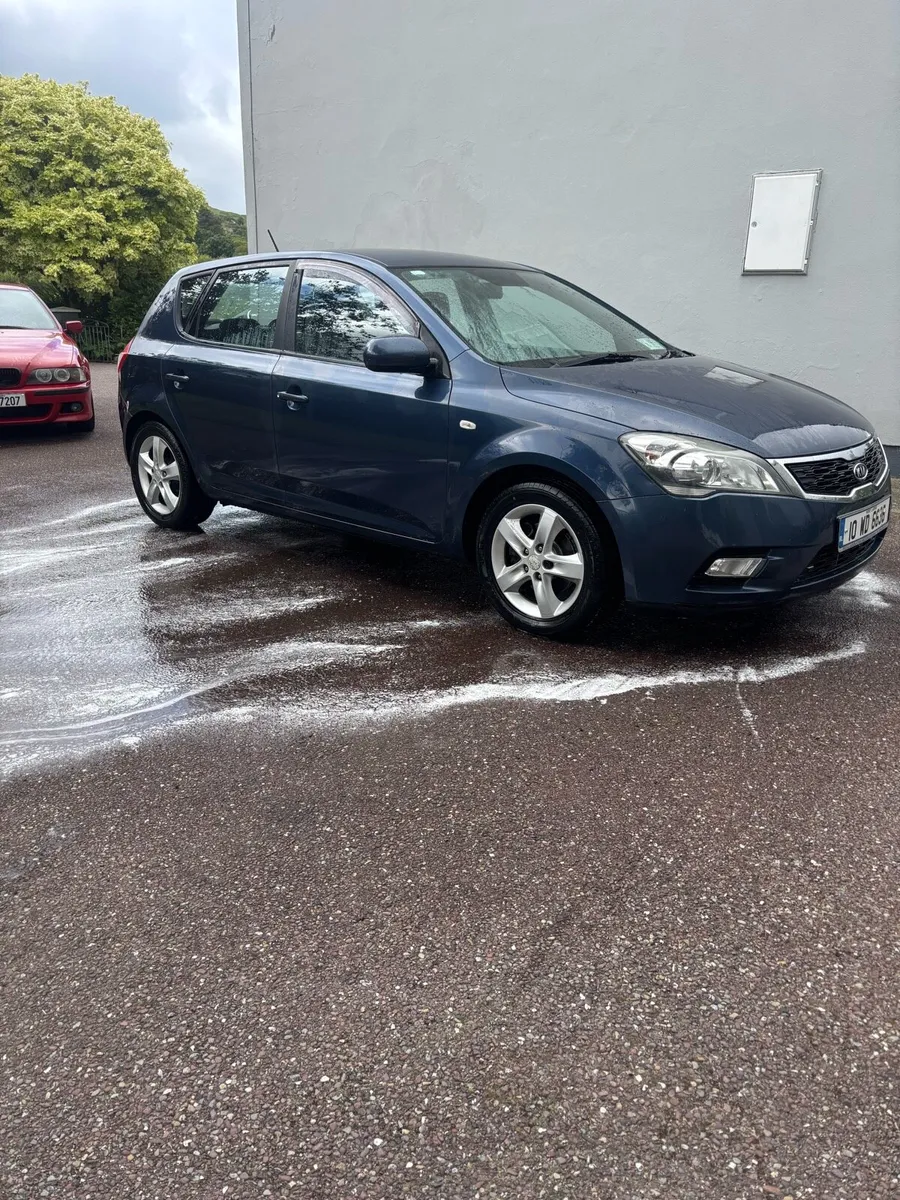 Kia Ceed - Image 4
