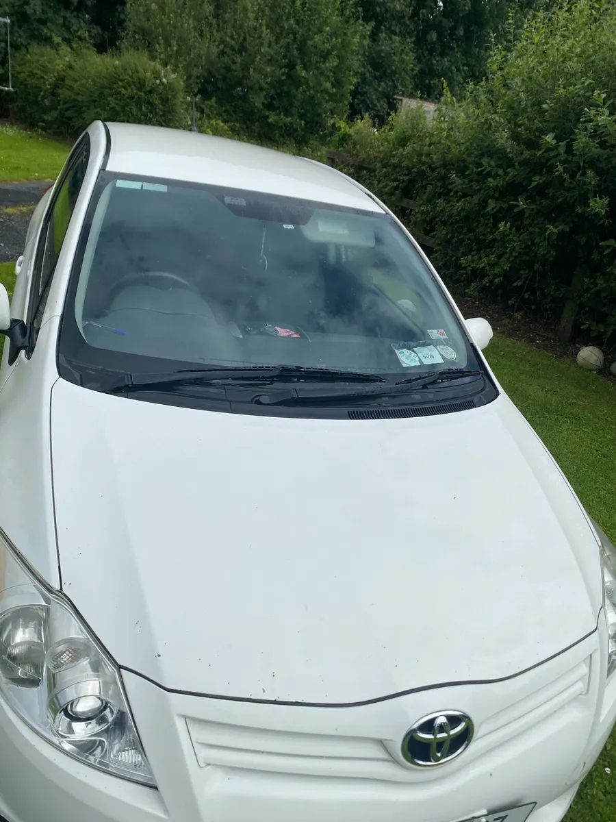 Toyota Auris - Image 2