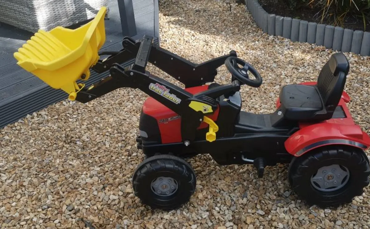 Rolly Toys Case Puma 240 Pedal Tractor With Loader Age 3+ - Image 1