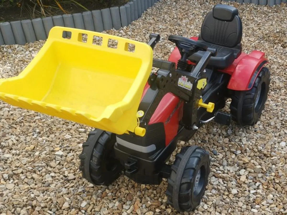 Rolly Toys Case Puma 240 Pedal Tractor With Loader Age 3+ - Image 3