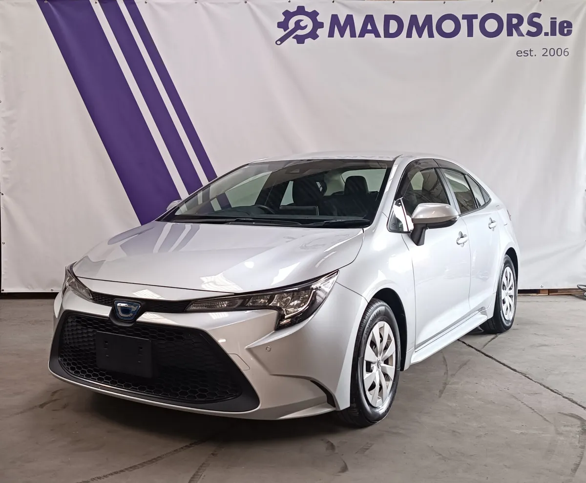 2020 Toyota Corolla 1.8 Petrol HYBRID 2Yr Warranty - Image 3